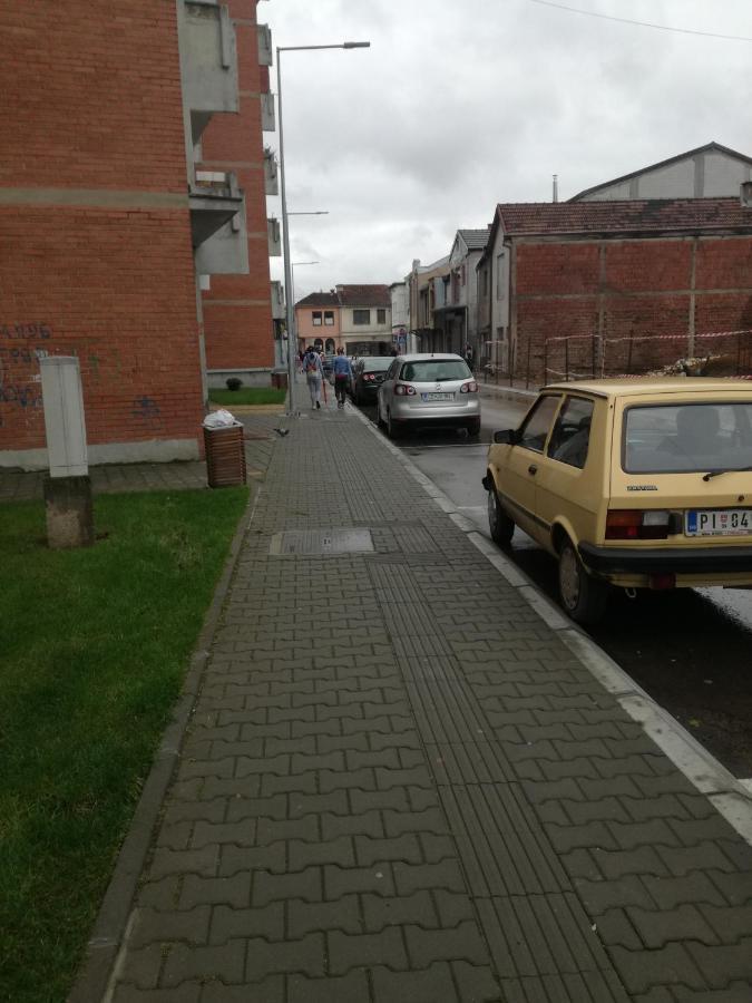 Ferienwohnung Apartman Gaga Pirot Exterior foto