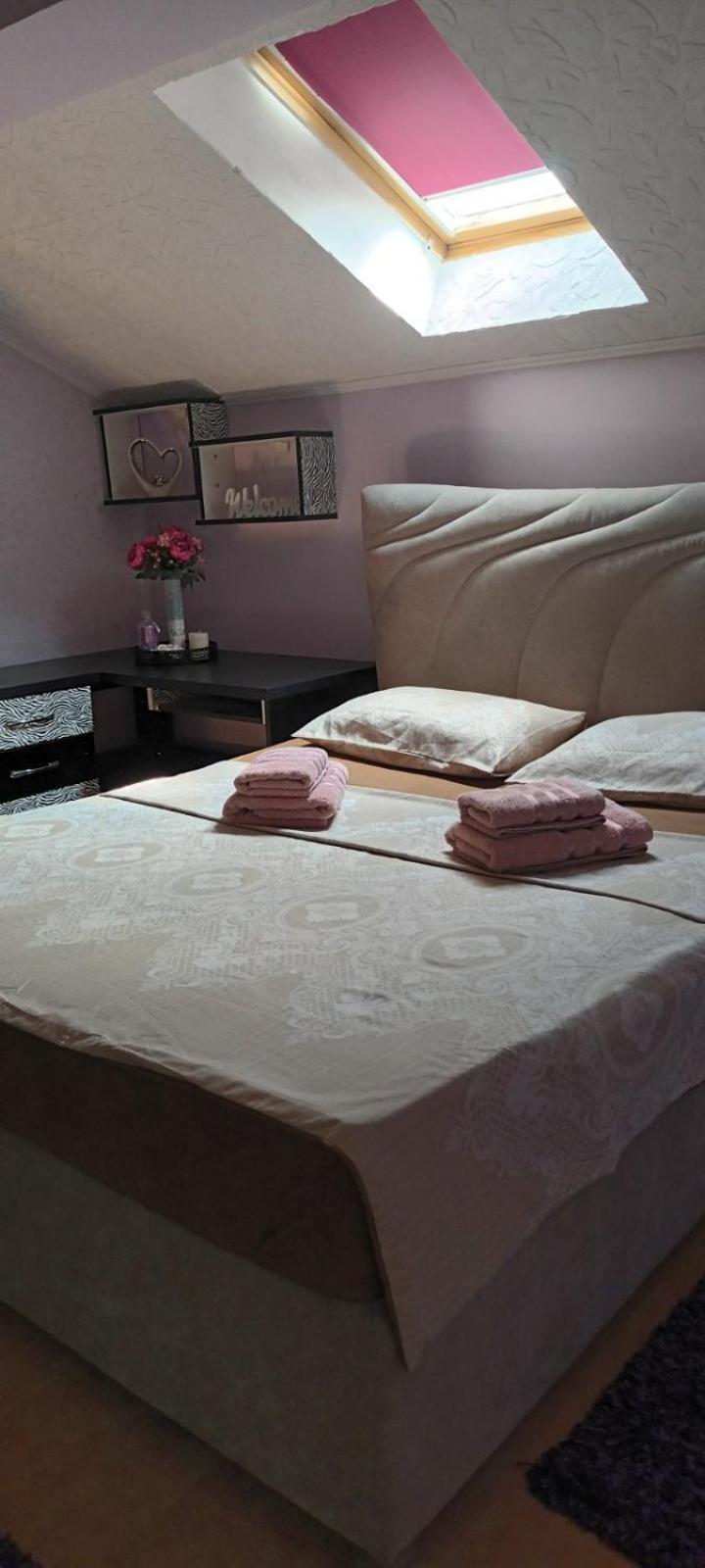 Ferienwohnung Apartman Gaga Pirot Exterior foto